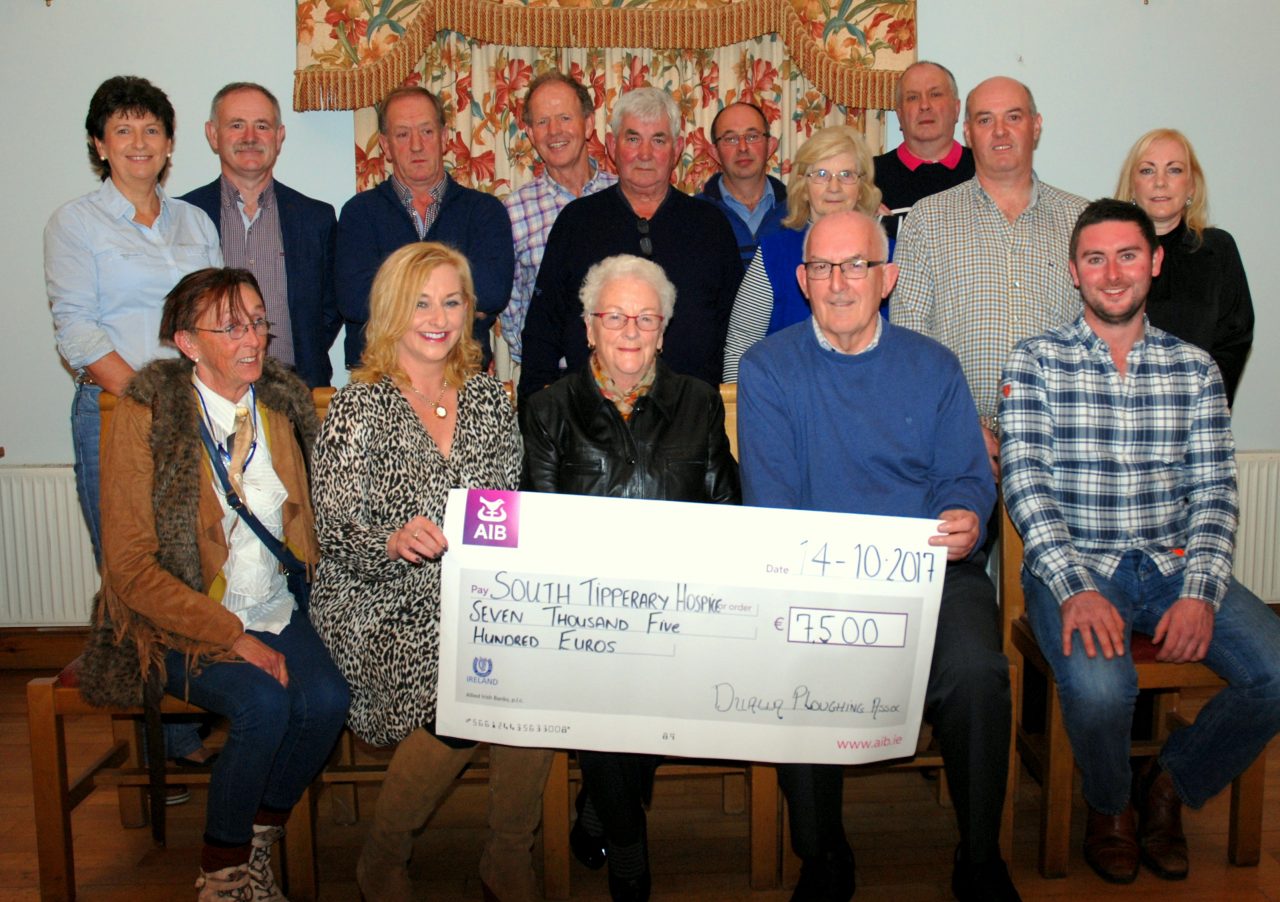 Dualla Ploughing Association presentation to the South Tipperary Hospice, 14/10/2017.